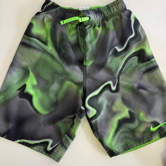 Nike Departed West Arizona Kids Colorful Swim Shorts Lot Size Medium - Picture 6 of 6
